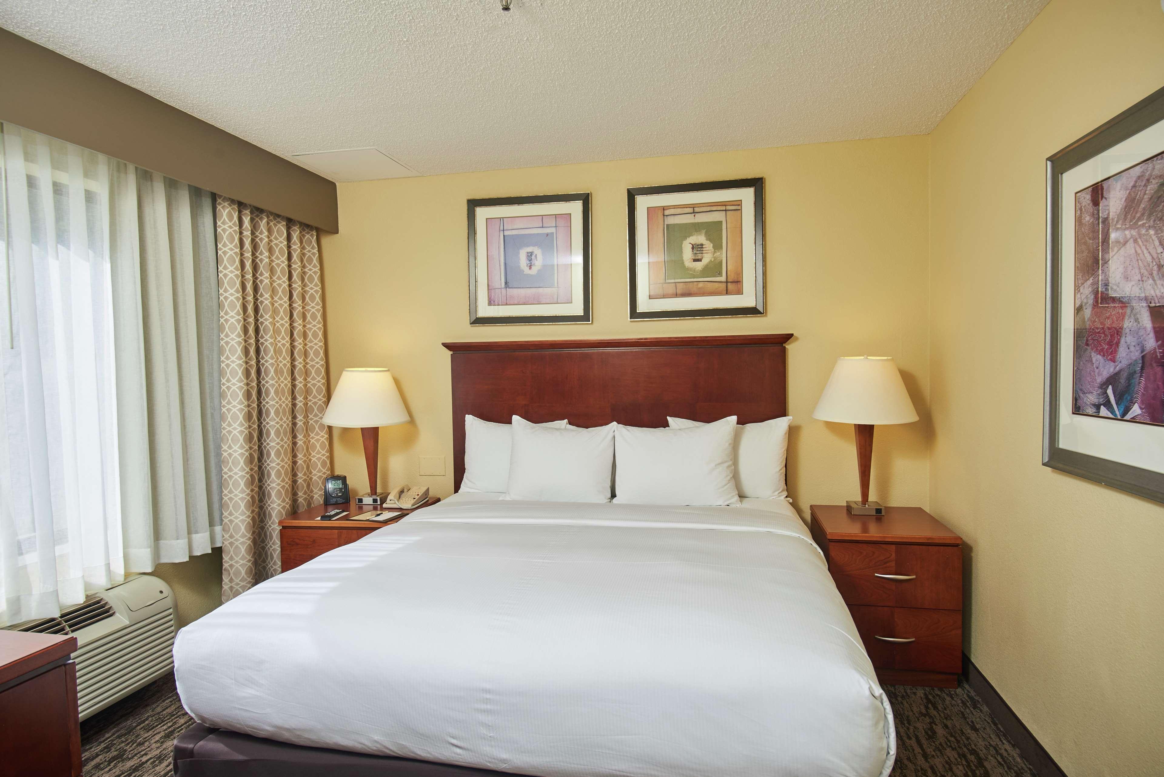 Doubletree By Hilton Princeton Exterior photo