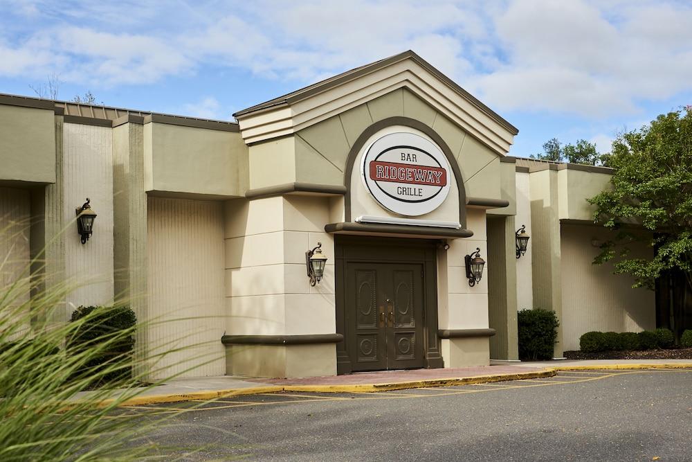 Doubletree By Hilton Princeton Exterior photo